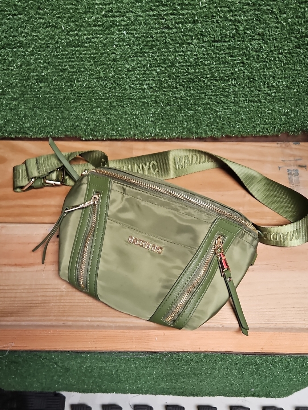 Madden NYC Multi Zipper Fanny Pack Crossbody Belt Bag Crossbody Belt Bag Green